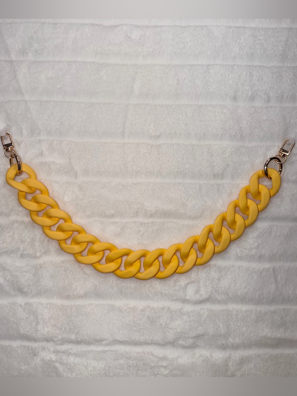 Matte Mango Acrylic Chunky Link Bag Chain 18”